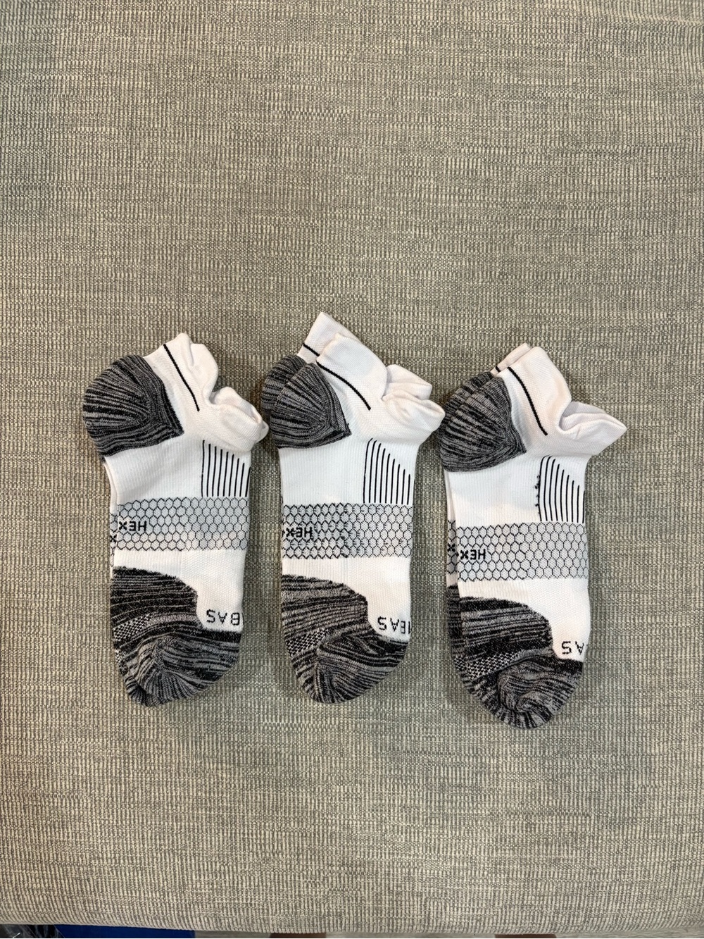 Bombas men ankle socks size L